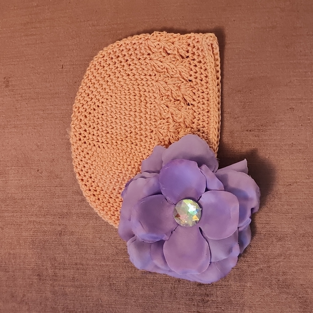 Infant Crochet hat with detachable flower clip